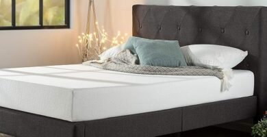 Zinus Platform Bed with Wooden Slats and Upholstery and Diamond Stitched Design